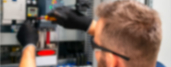 Nieder­spannungs­anlagen bei EBA Elektro- und Beleuchtungsanlagen GmbH in Artern